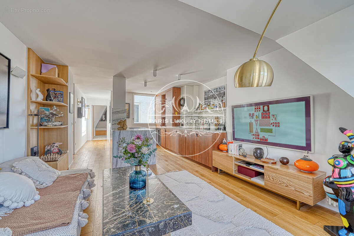 Appartement à PARIS-2E