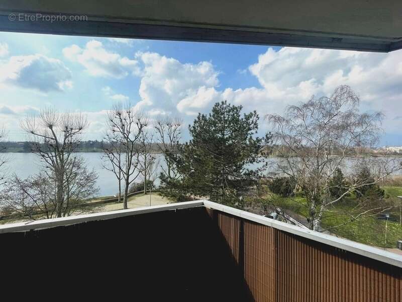 Appartement à SAINT-MAUR-DES-FOSSES