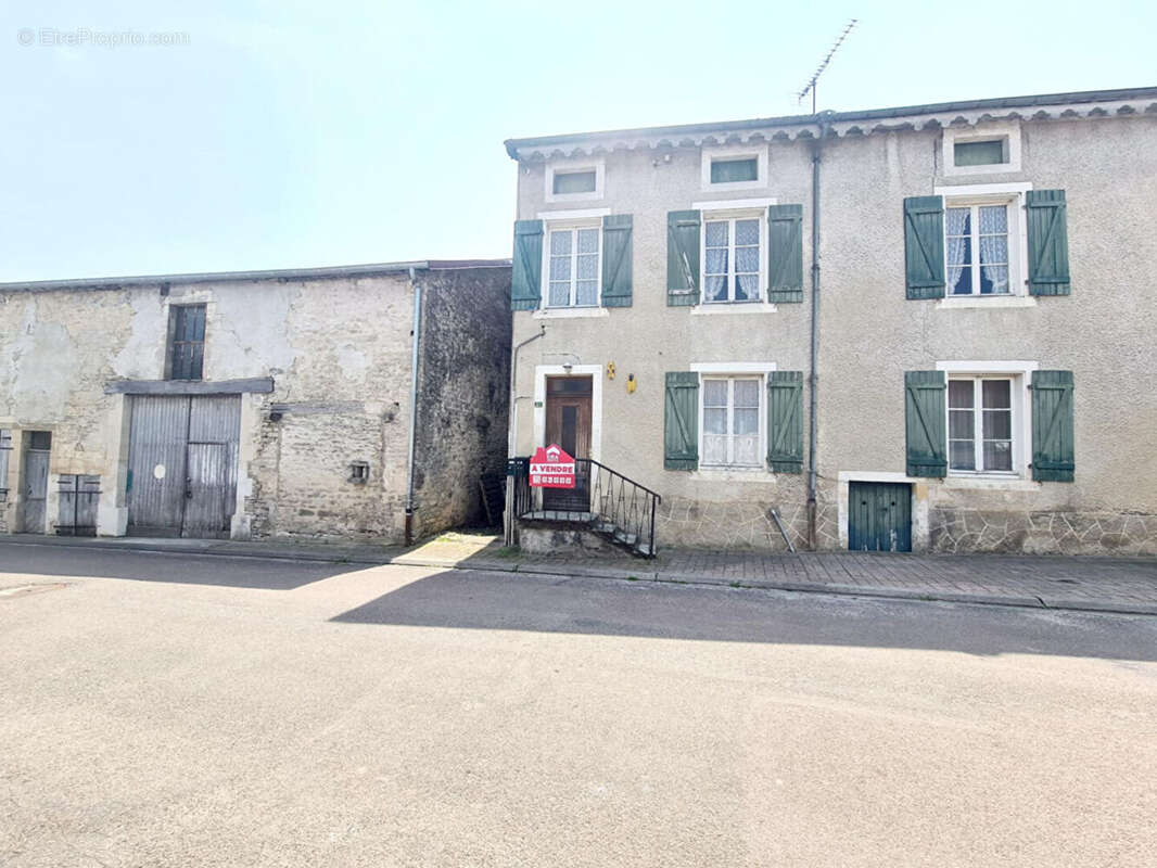 Maison à ROUVROY-SUR-MARNE