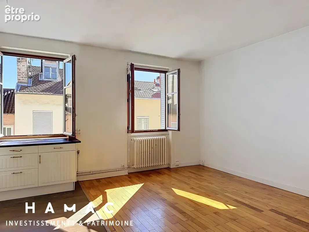 Appartement T3 69m2 dernier étage Rue Sully - photo 2
