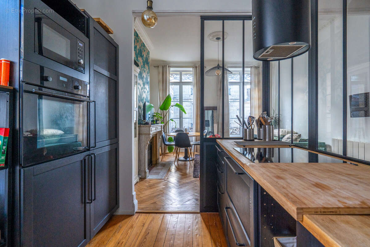 Appartement à BORDEAUX