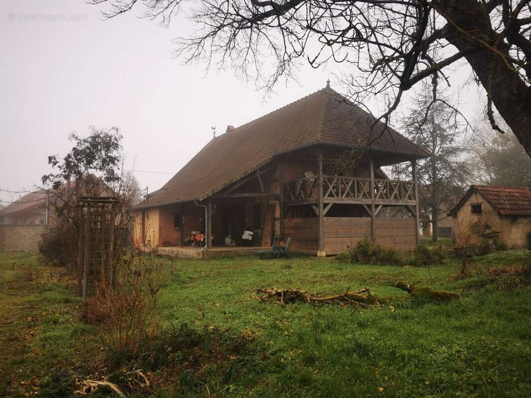 Maison à SAINT-BONNET-EN-BRESSE