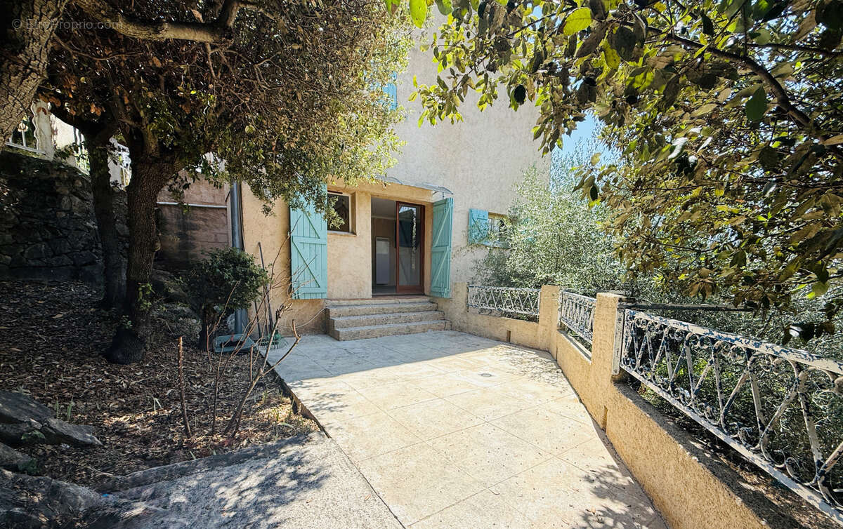Maison individuelle 106 m2   Drap (06340) - photo 14