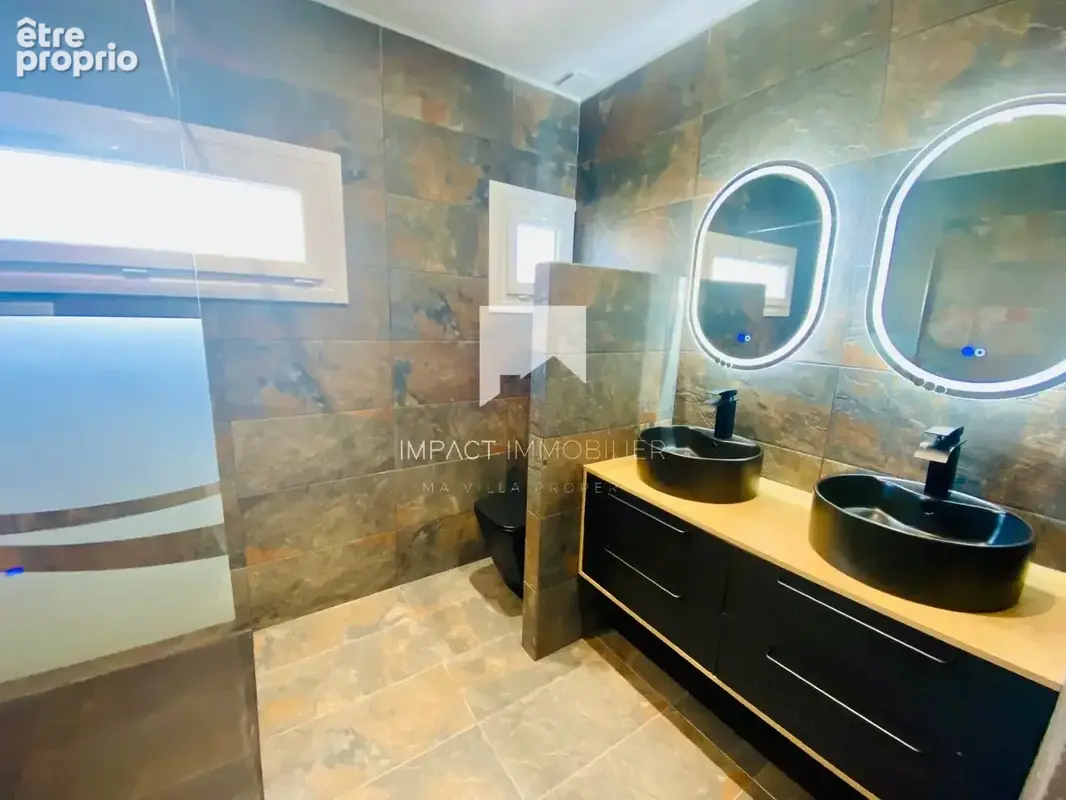 Hyères – olbius-riquier  maison rénovée de 160 m² – 4 chambres – lotissement sécurisé - photo 10