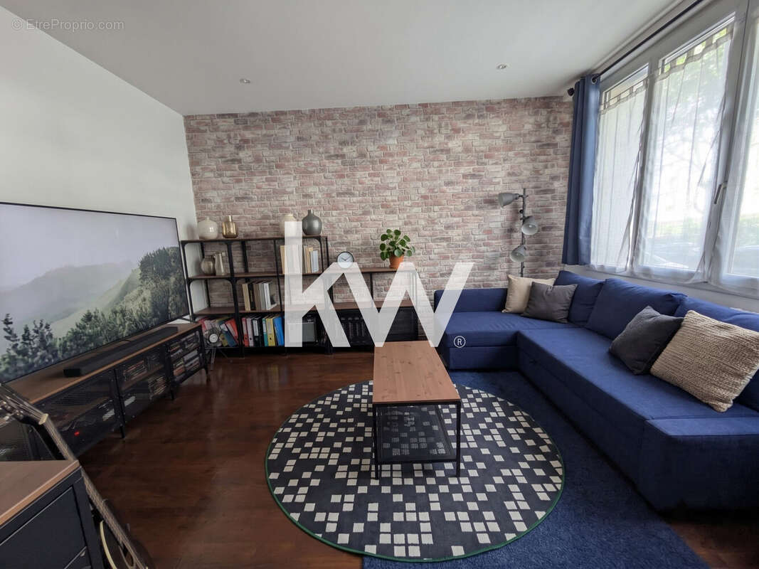 Appartement 86 m² à Saint-Etienne  - photo 2
