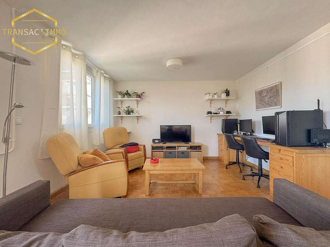 n°15 - Appartement à SAINT-MARTIN-D'HERES