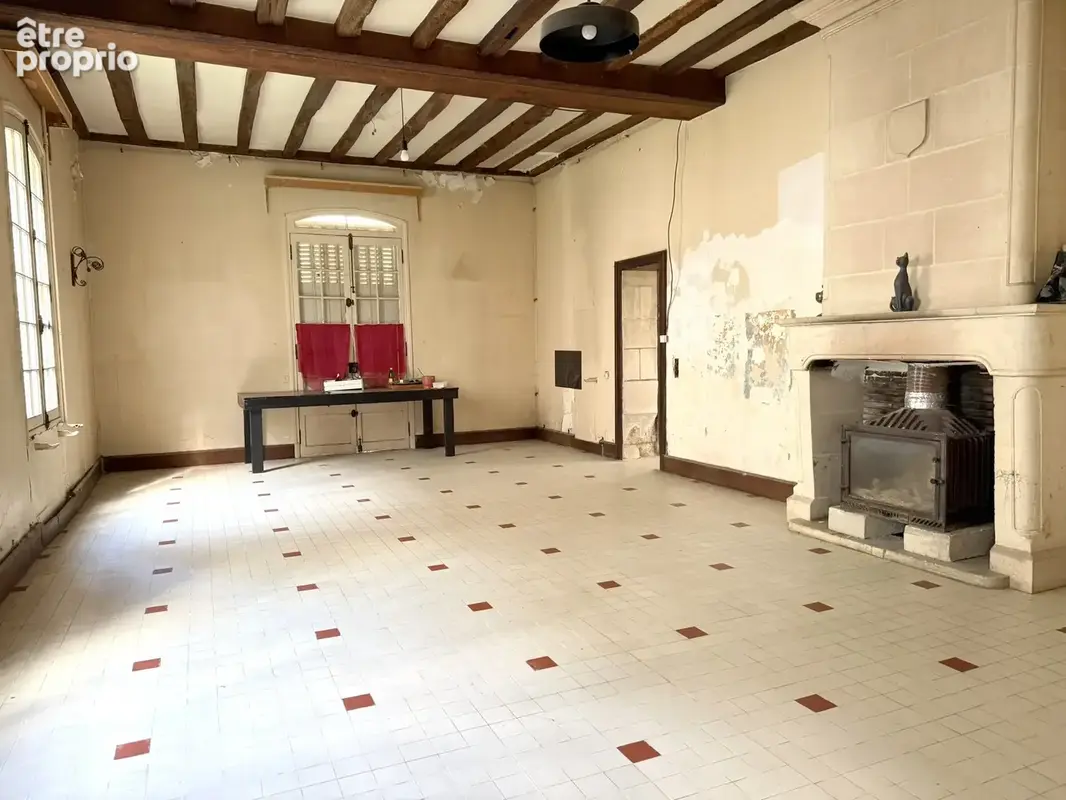 Maison, style Napoléon III, de 153 m2 et une maison de 314 m2 à rénover - photo 3