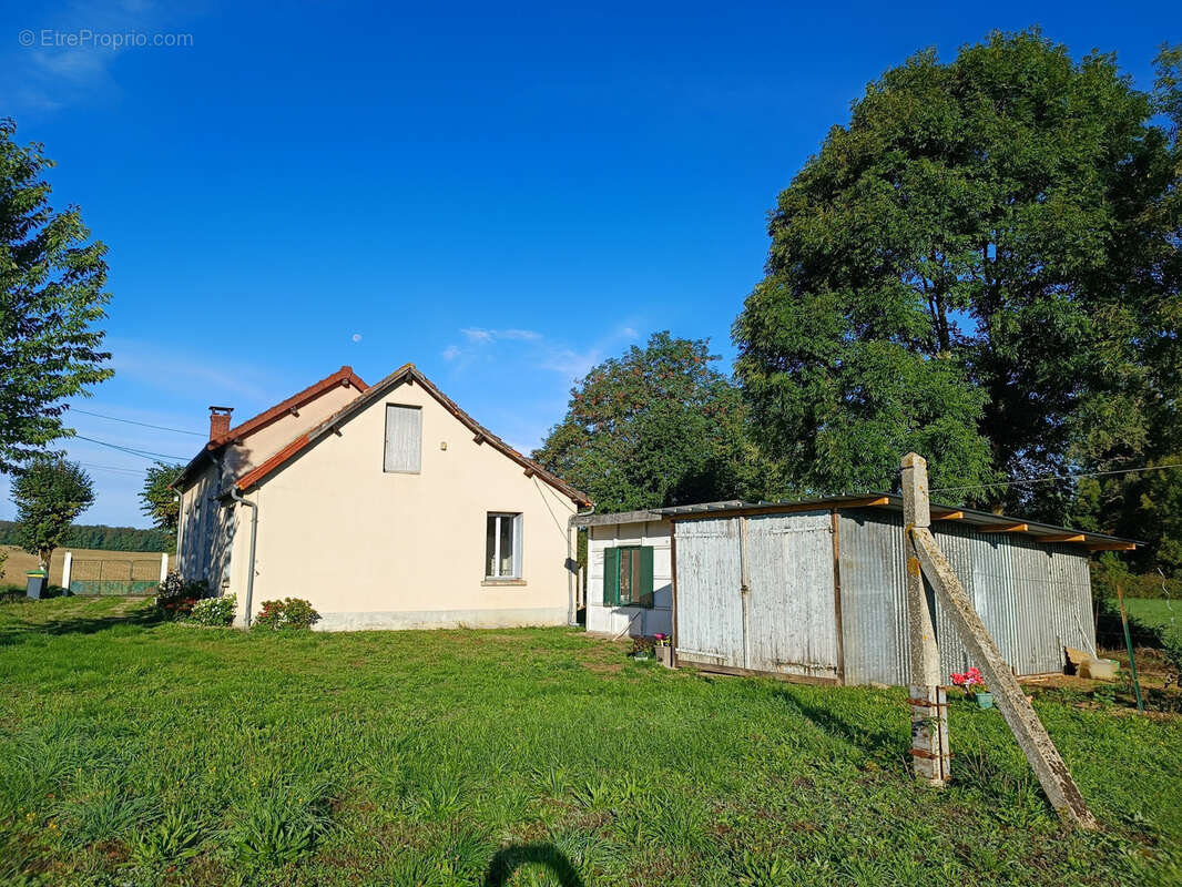 Maison à SANCERGUES