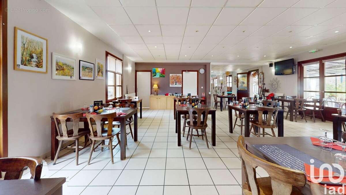 Photo 5 - Commerce à MOUREUILLE