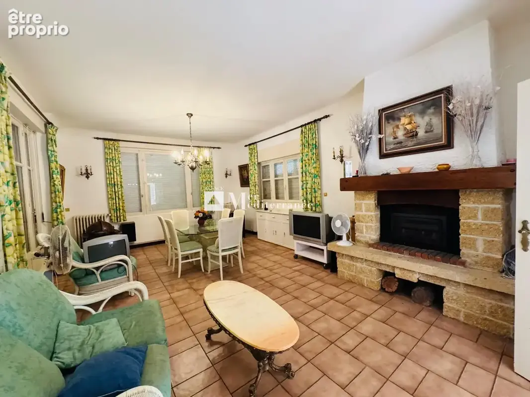 Proposé uniquement par notre agence - à vendre : maison à renover située à seulement 100 m de la plage. (83310 - photo 8