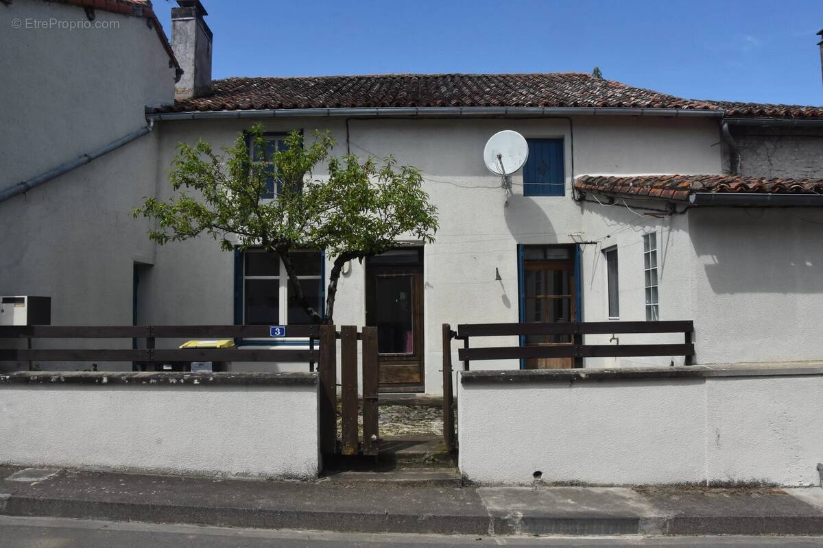 Maison à PAYROUX