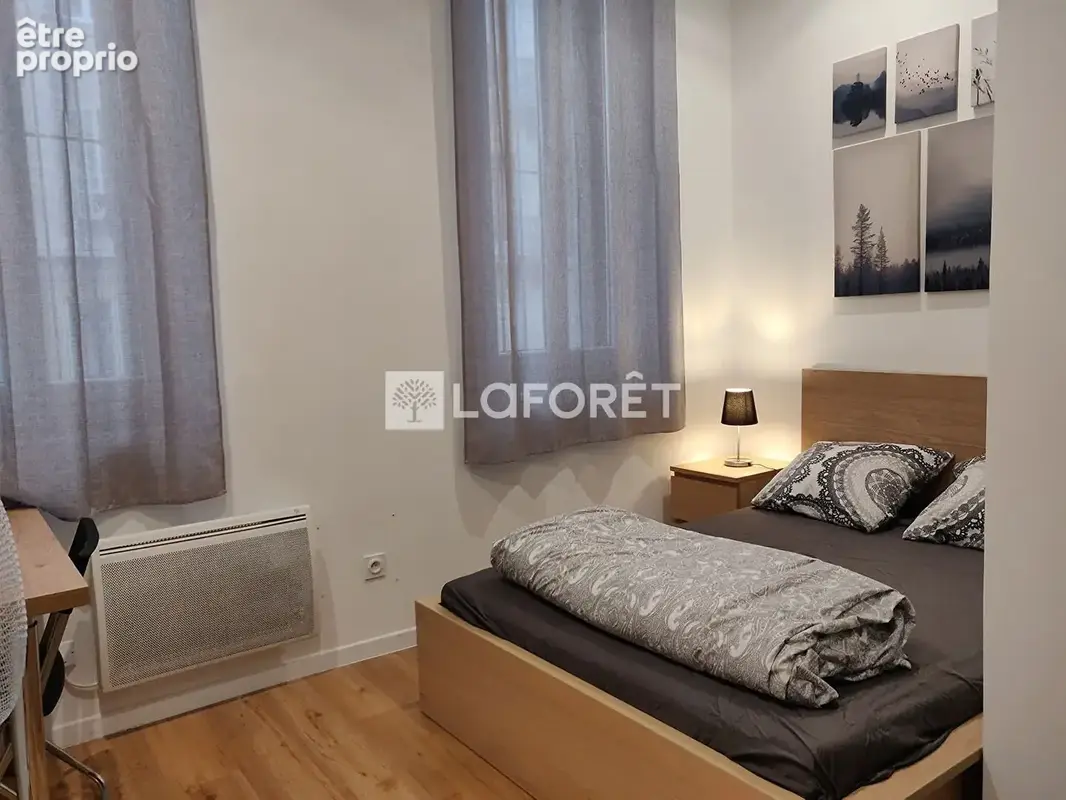 Appartement Marseille T3/4 avec cour CINQ AVENUES - photo 12