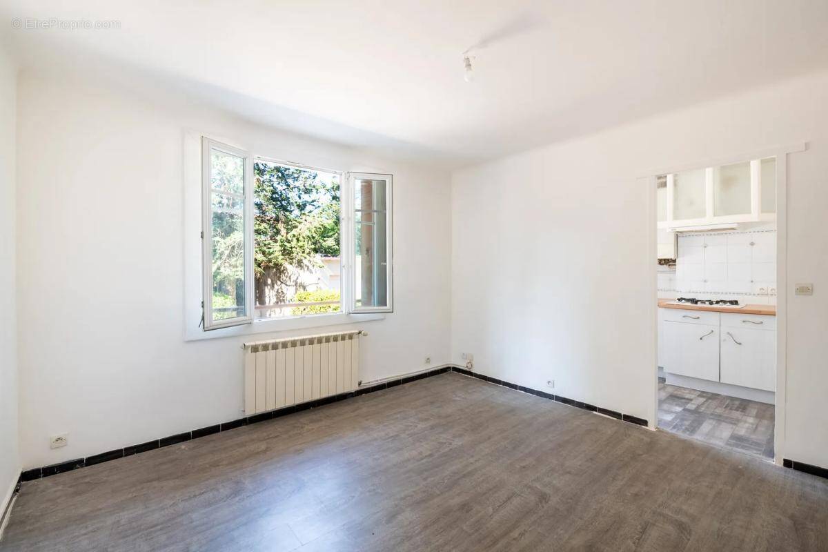 Appartement à MARSEILLE-12E