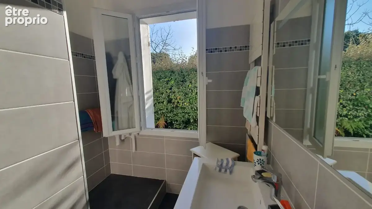 Andernos les bains - villa 4 chambres sur grande parcelle - photo 8