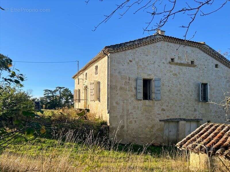 Maison à PLIEUX
