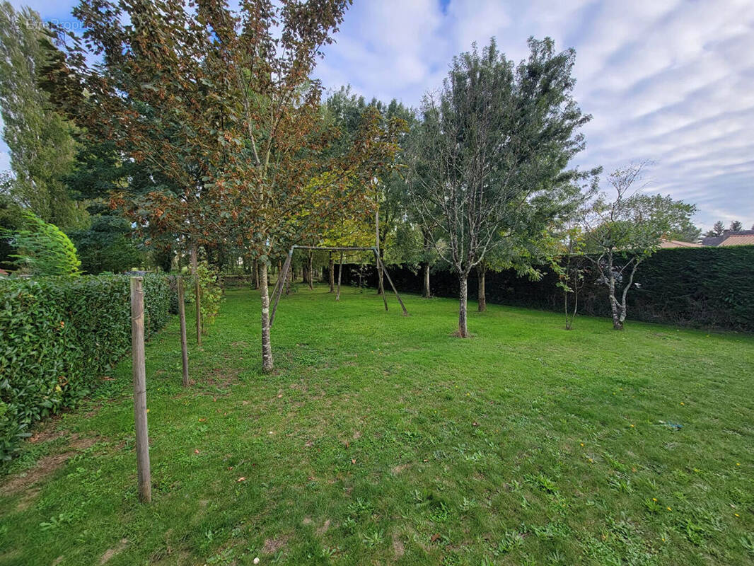 Terrain à LEGE