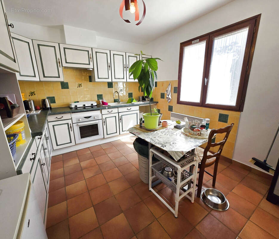 A vendre villa 4 chambres terrain 1500 m2 - photo 7