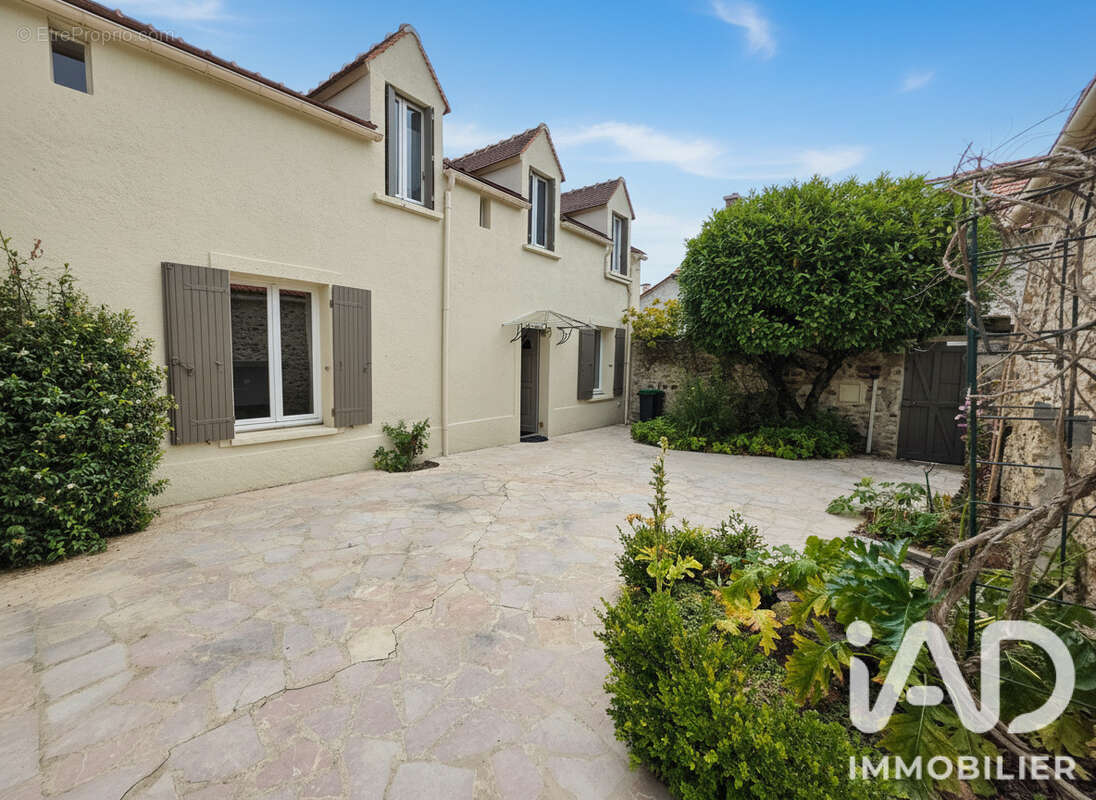 Photo 3 - Maison à CERNAY-LA-VILLE