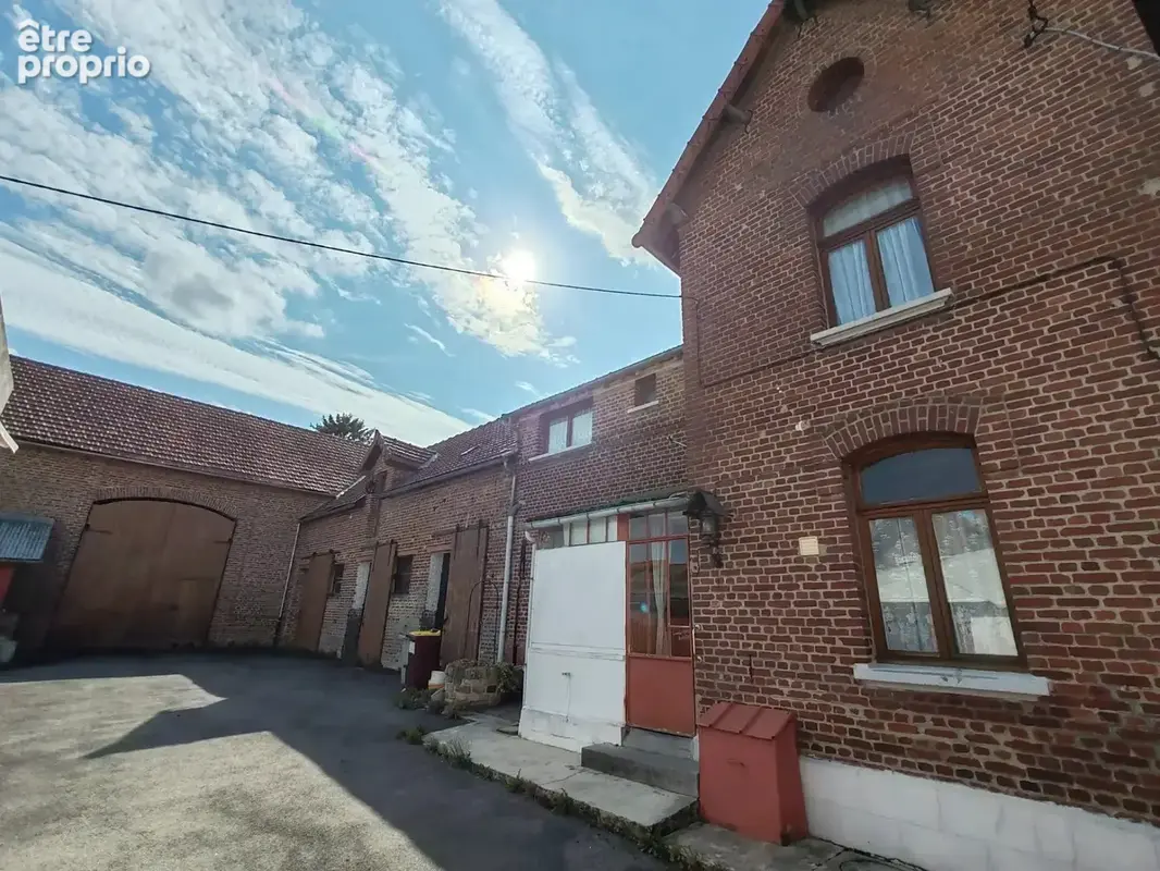 Maison à GOUZEAUCOURT