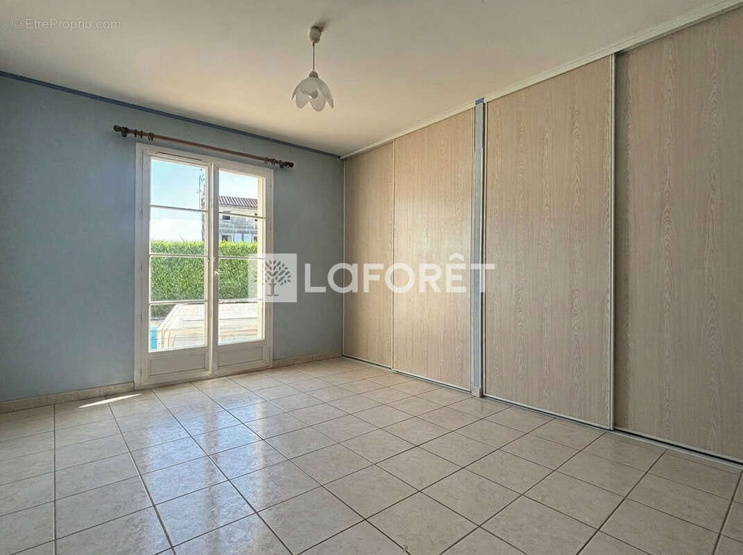 Maison Saint Georges Des Coteaux 4 pièces 112 m2 - photo 7