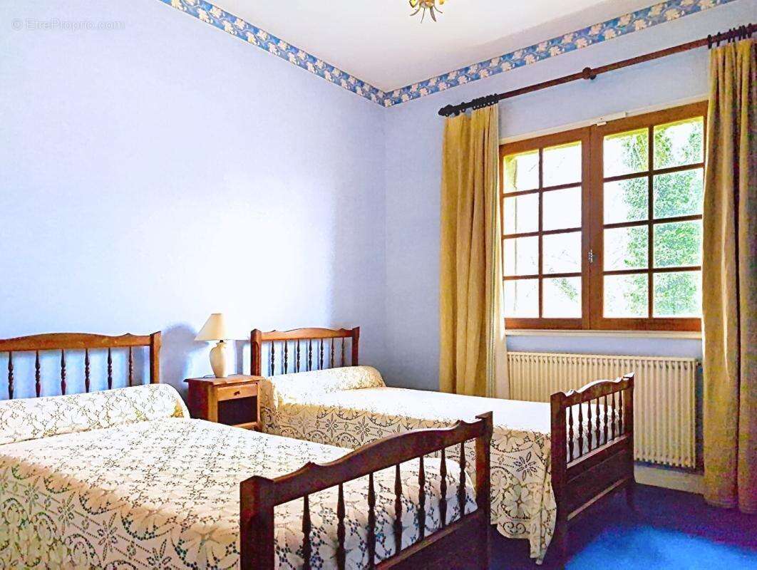 Maison de caractère avec un lac privé - photo 13