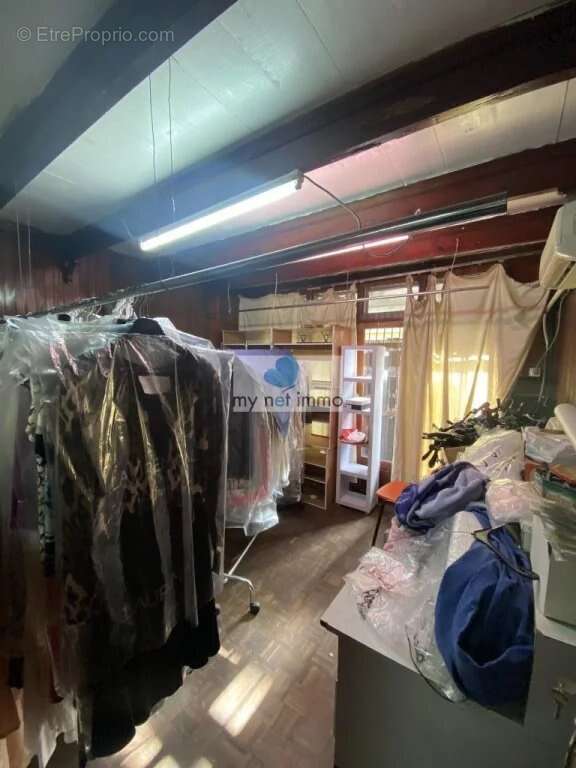 Commerce à POINTE-A-PITRE