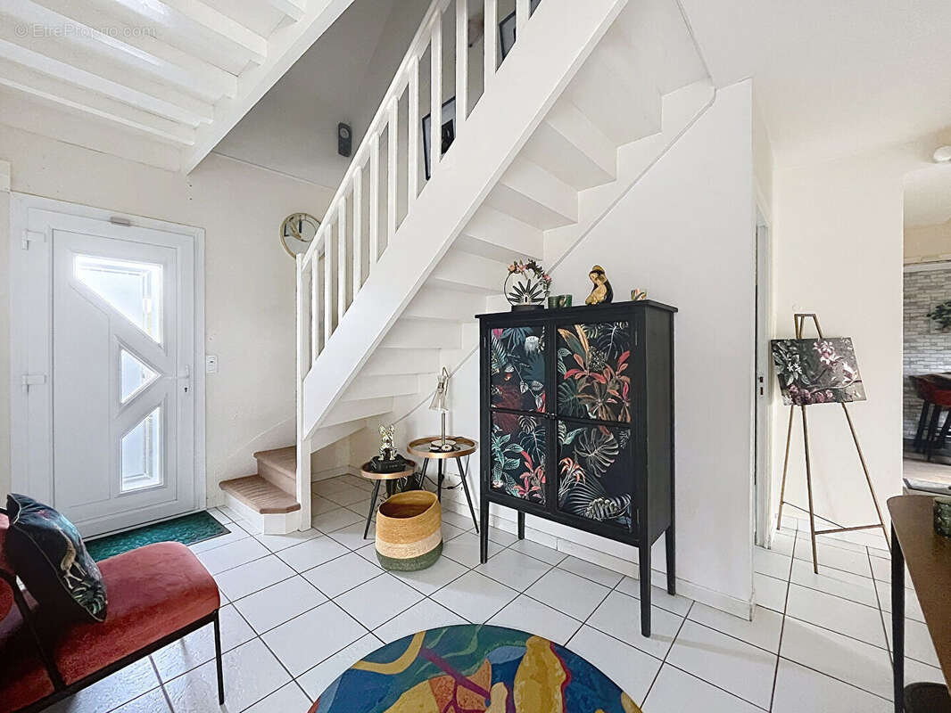 Maison à SAINT-MELOIR-DES-ONDES