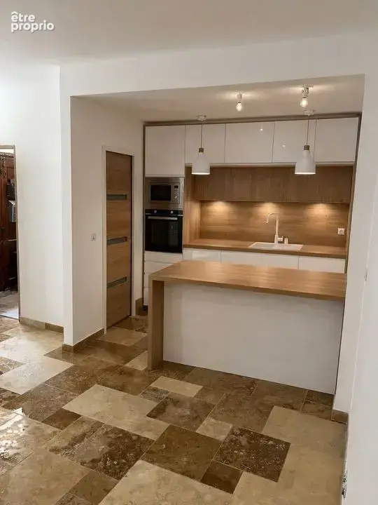 LACIOTAT - APPARTEMENT - belles prestations - Type 2 - proche