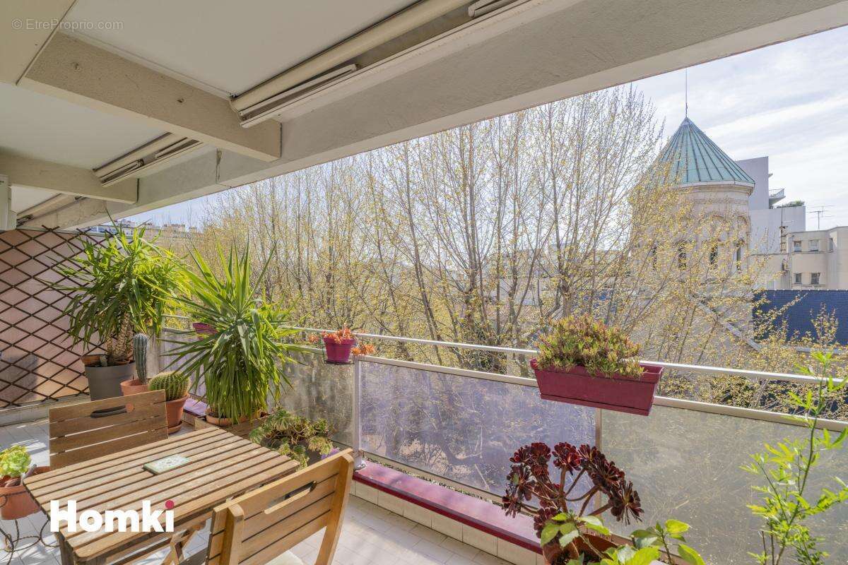 Appartement à MARSEILLE-8E