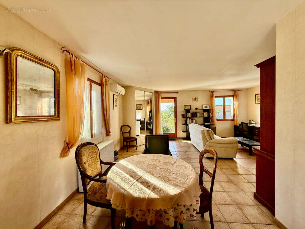 Maison à L&#039;ISLE-JOURDAIN