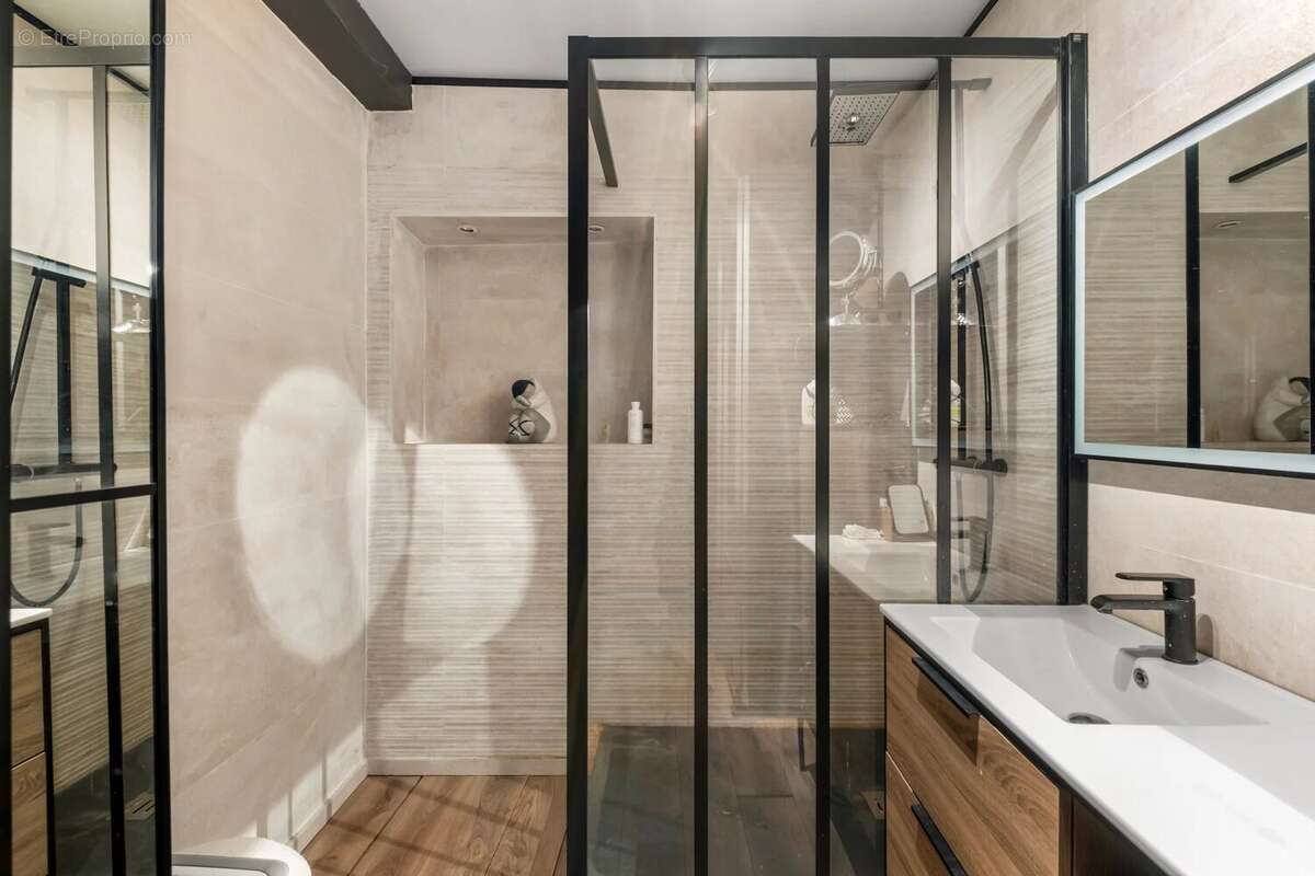 Maison à TASSIN-LA-DEMI-LUNE