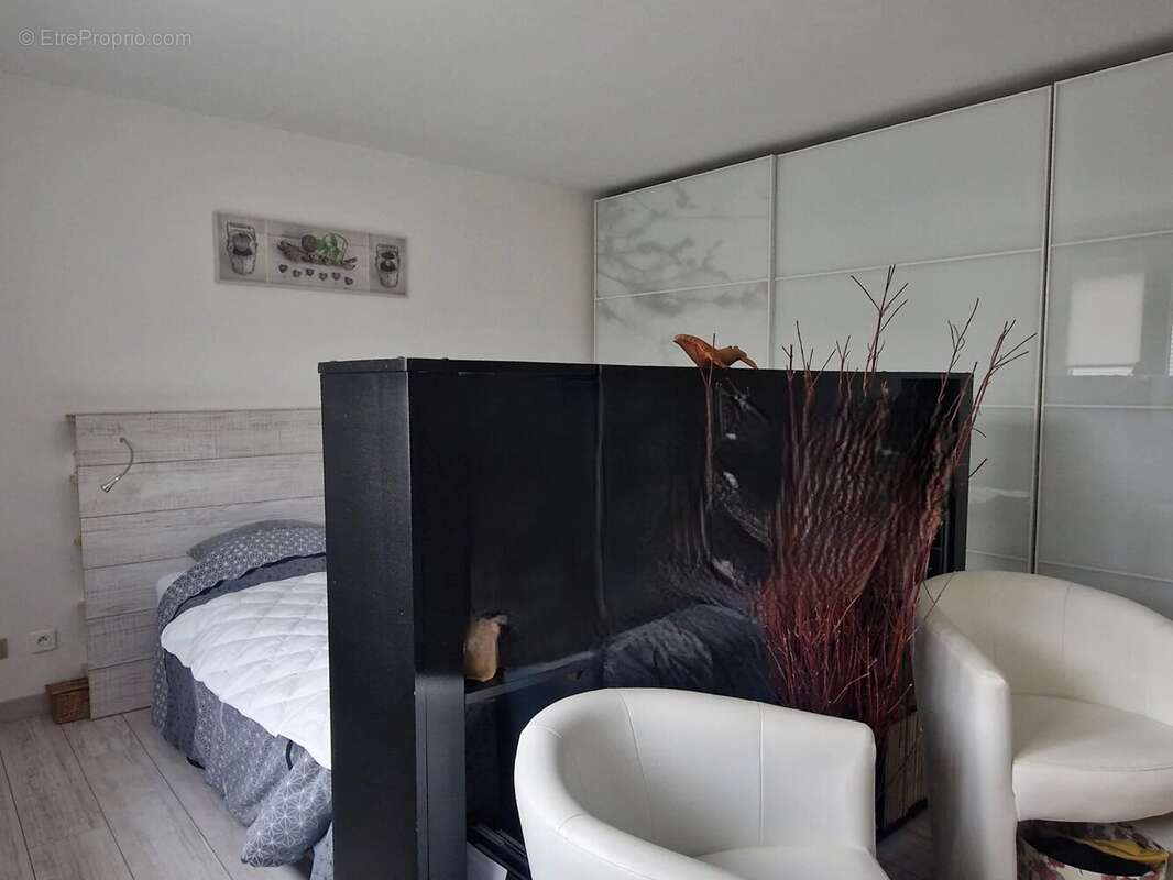 Maison à VOISINS-LE-BRETONNEUX