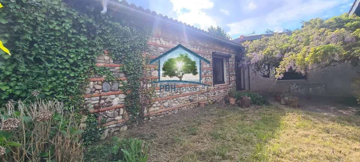 Maison à LABARTHE-SUR-LEZE