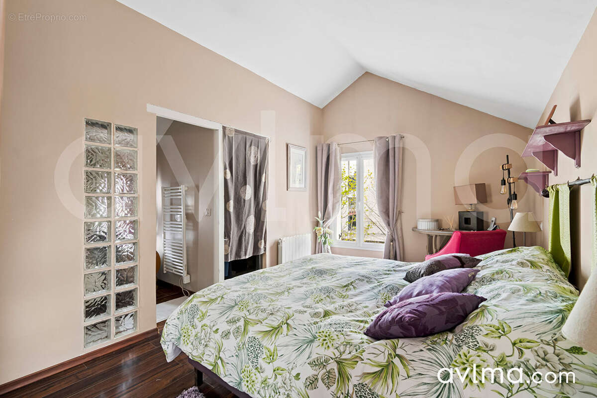 Maison à LOUVECIENNES