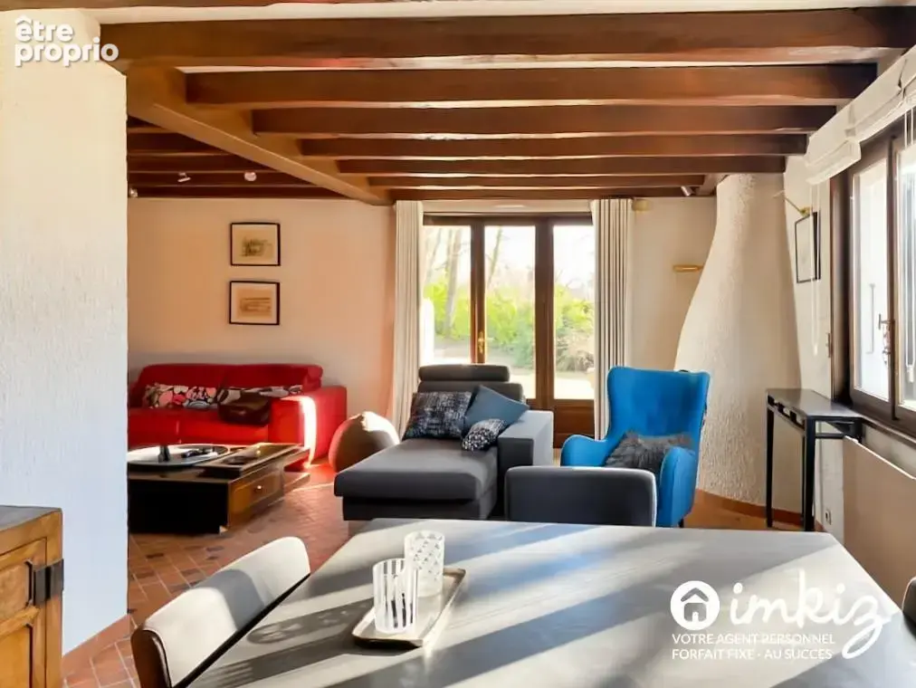 Maison familiale- Vue montagne, lumière et volumes - photo 4