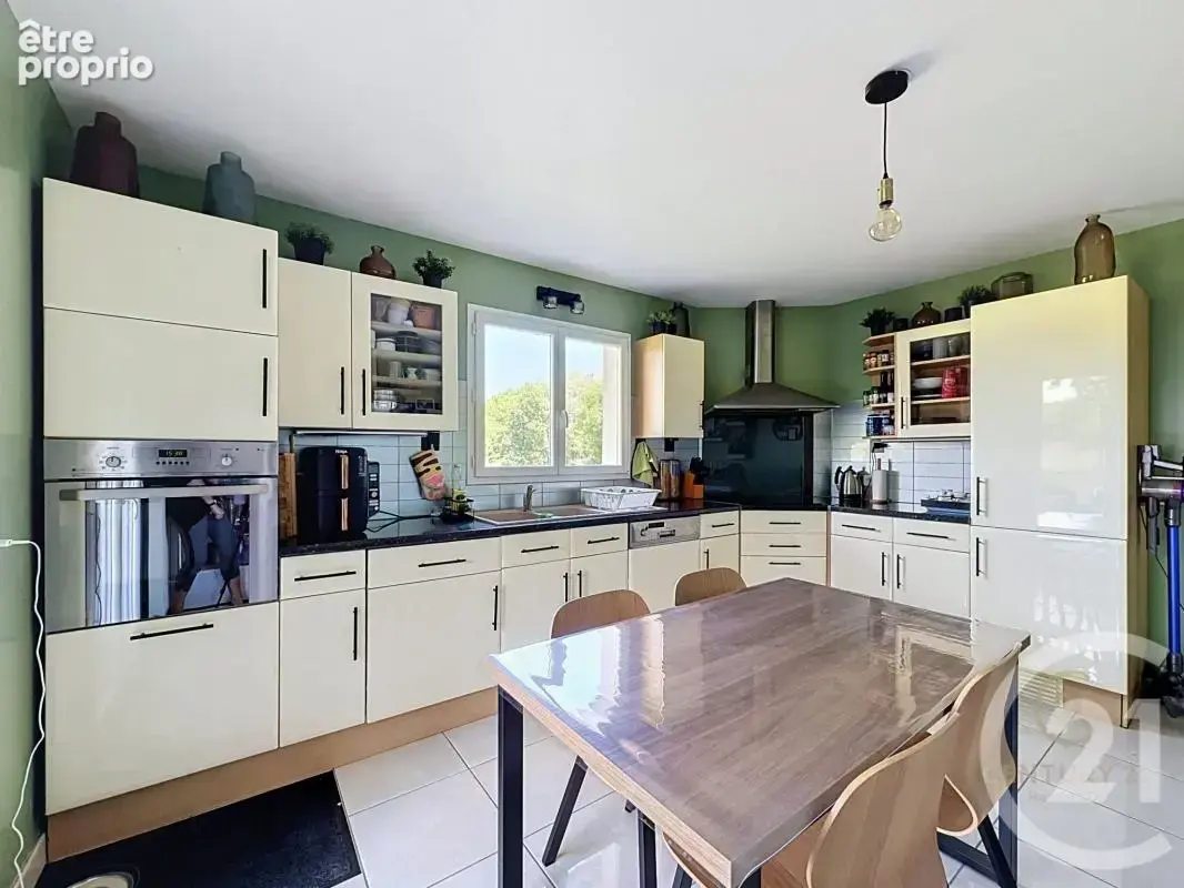 Appartement 87 m² à Vernaison  - photo 6