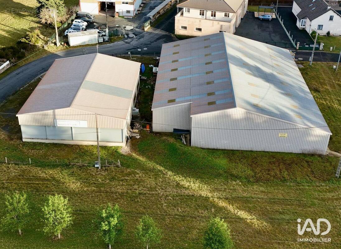 Photo 1 - Commerce à RIMEIZE