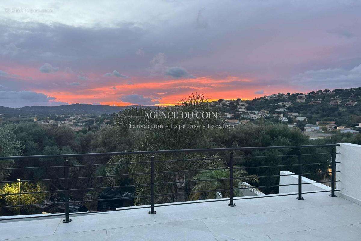 Maison à LE LAVANDOU