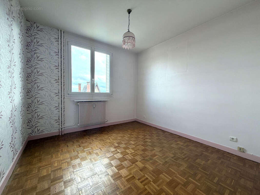 Appartement à SAINTE-SAVINE