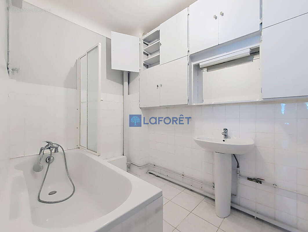 Appartement à PARIS-2E