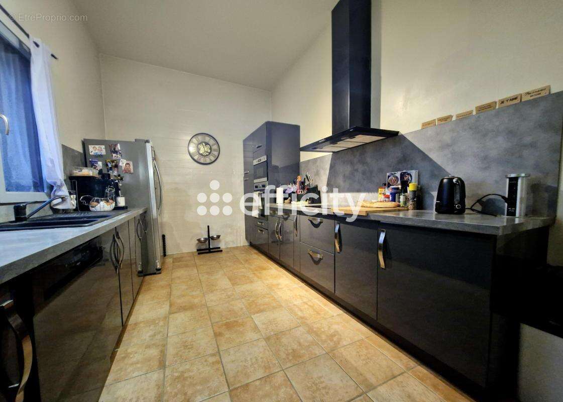 Maison 133 m² à Saint-Martin-En-Campagne  - photo 2