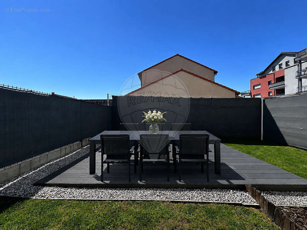 Appartement à AMNEVILLE