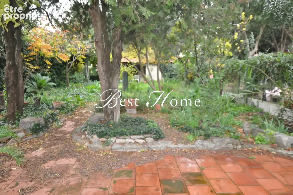  EXCLUSIVITE - Vente  Maison de ville NIMES avec jardin et garage- - photo 6