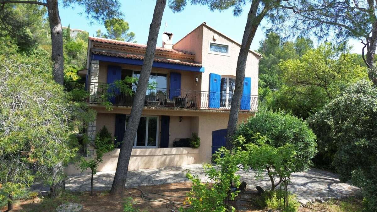 Maison à SAINT-RAPHAEL