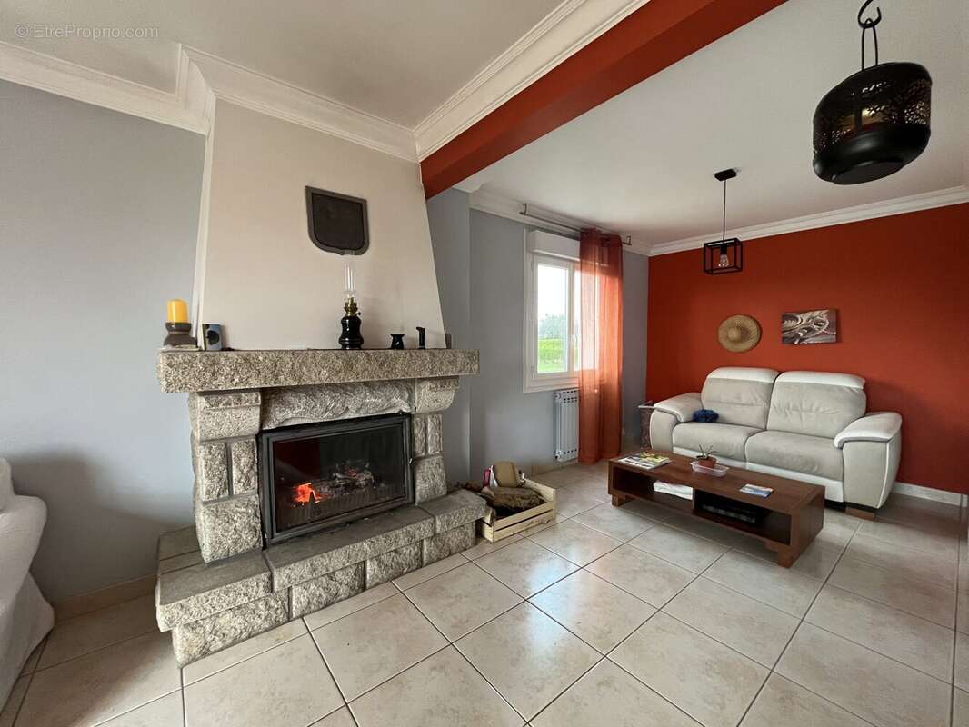 Maison à NOYAL-MUZILLAC