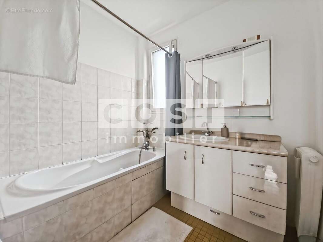 Appartement à BOIS-COLOMBES