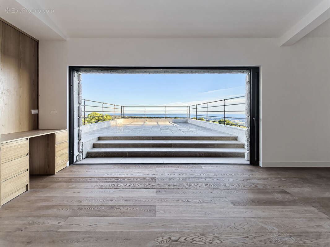 Maison à LA COLLE-SUR-LOUP