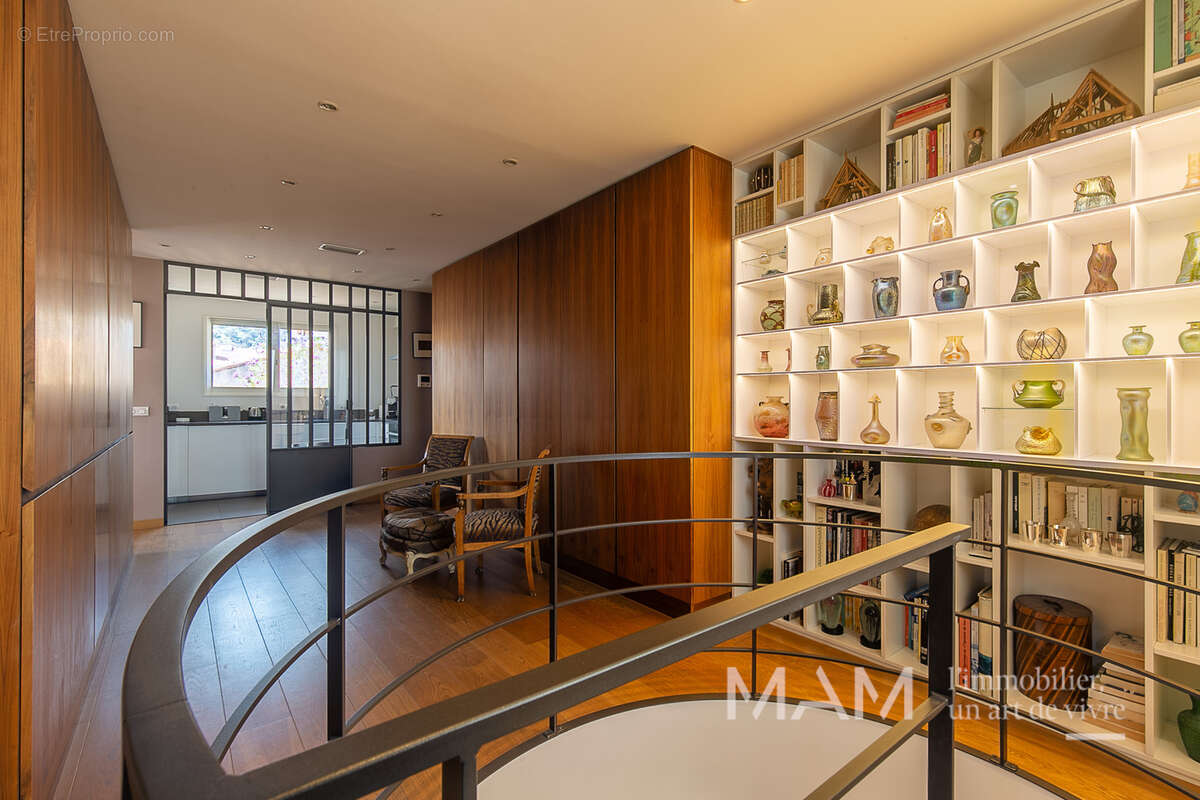Appartement à MARSEILLE-6E