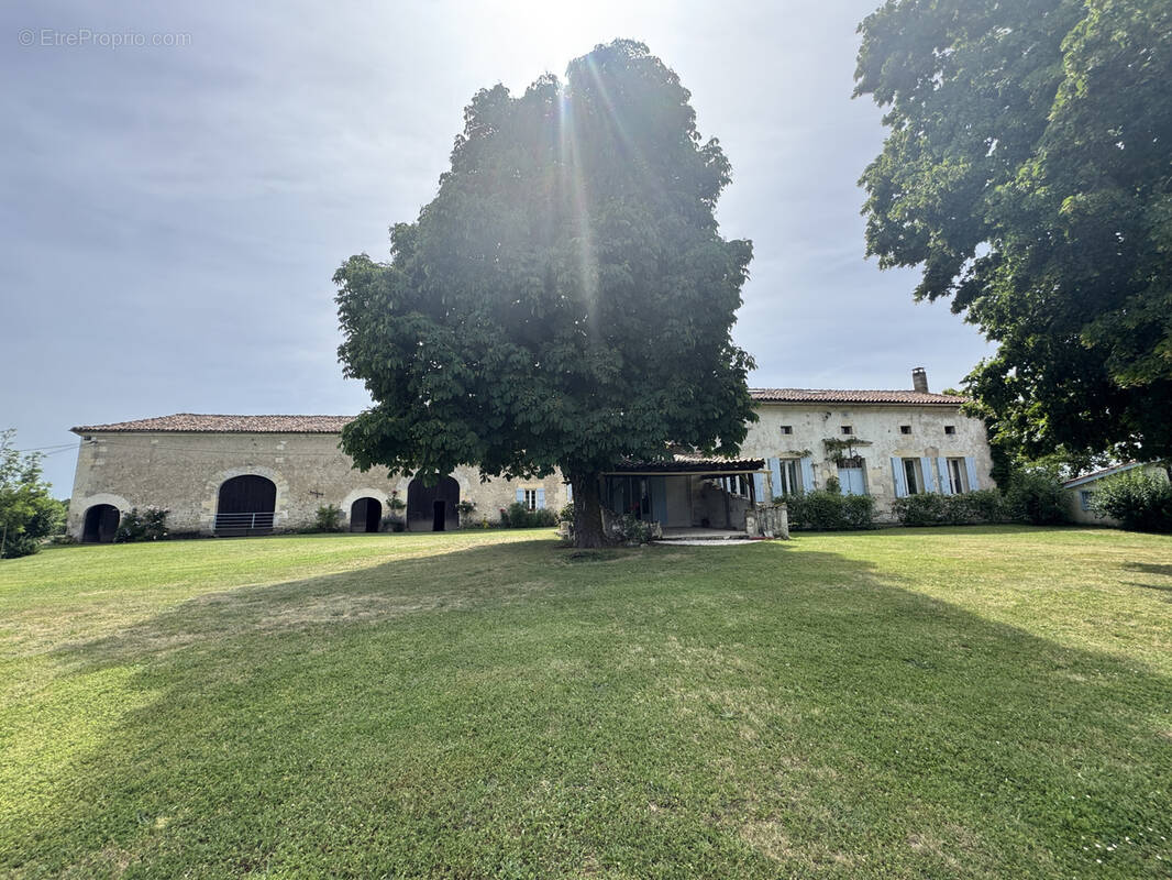 Maison à MEDILLAC