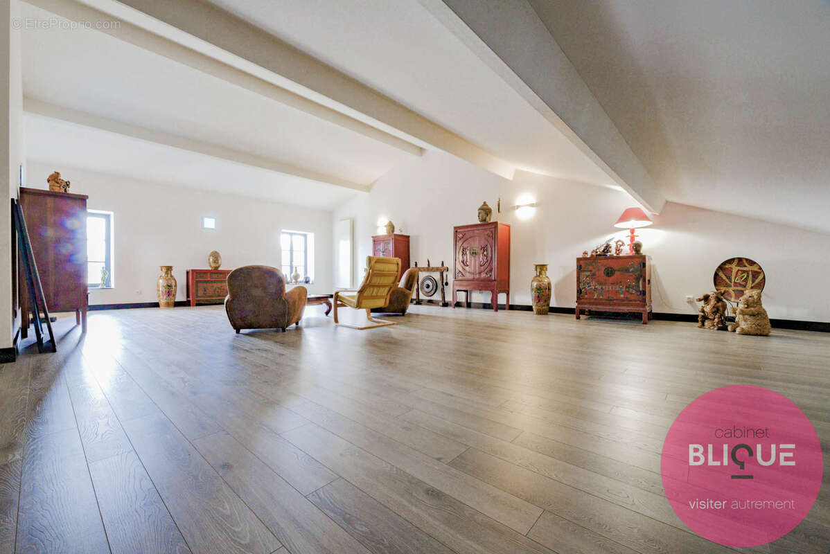 Maison à LAY-SAINT-CHRISTOPHE